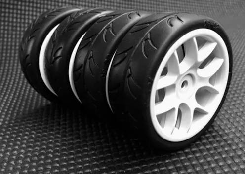 #RI-26073-W - Ride 1/10 Belted Tyres 24mm Pre-glued with 10 Spoke Wheel - White (4)