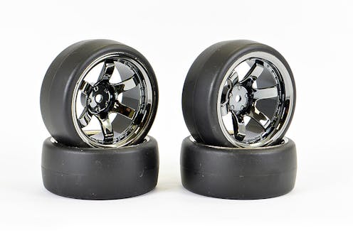 #FAST1350BC-D19 - FASTRAX 1/10 (4) DRIFT D1 TYRE W/9MM 6-SPOKE WHEEL- BK CHROME