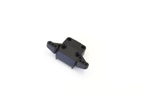 #K.UB020 - Kyosho Ultima RB7.5-Front Bulk Head (UM703B)